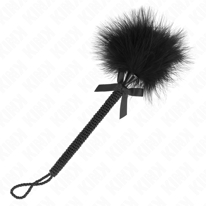 KINK – VARINHA DE CORDA DE NYLON COM PENAS DE CÓCEGAS E LAÇO PRETO 25 CM